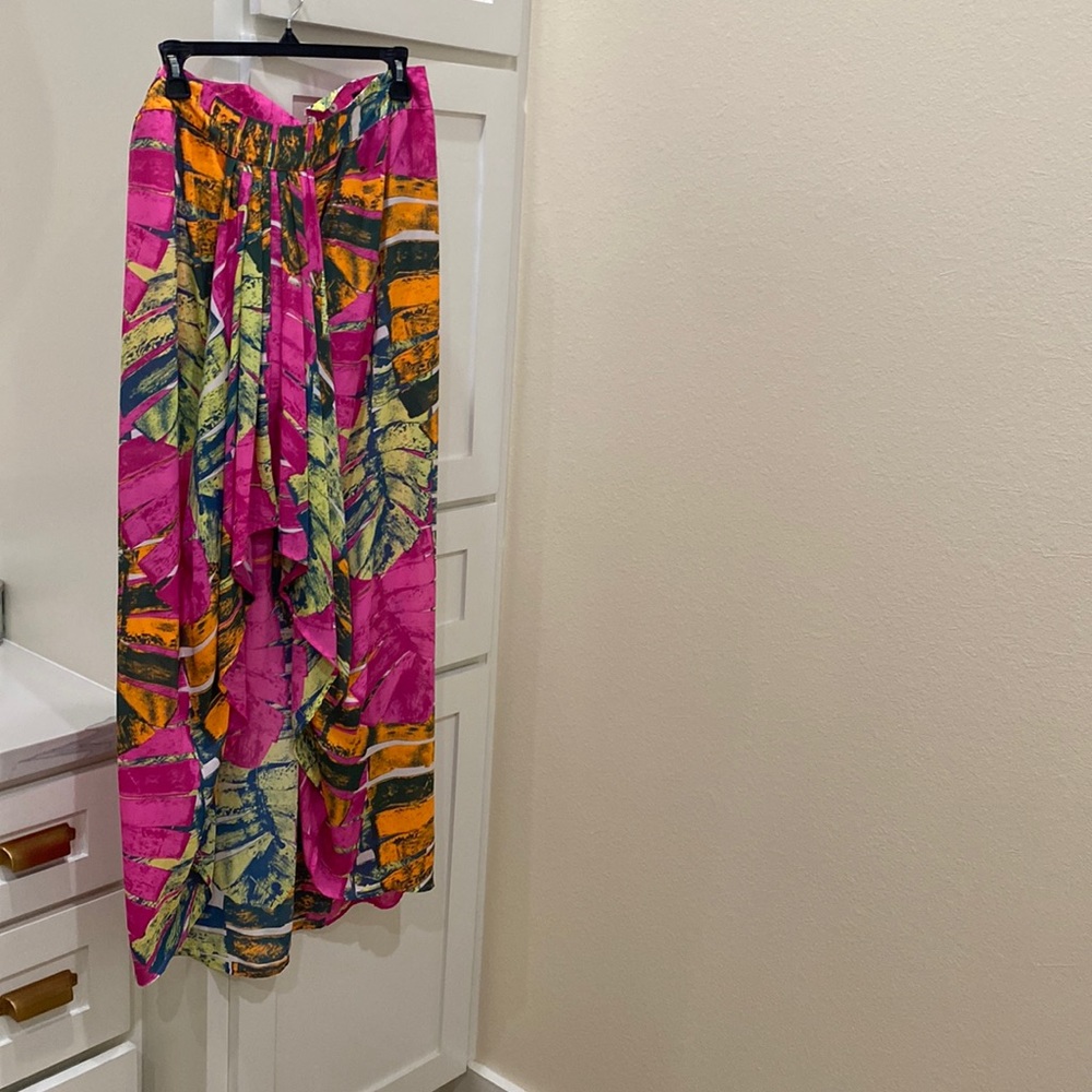 Tropical hi- low skirt